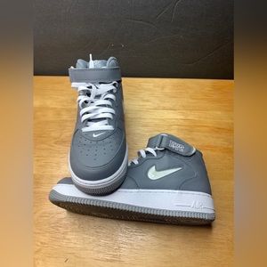 Nike Air Force 1 Mid QS NYC
